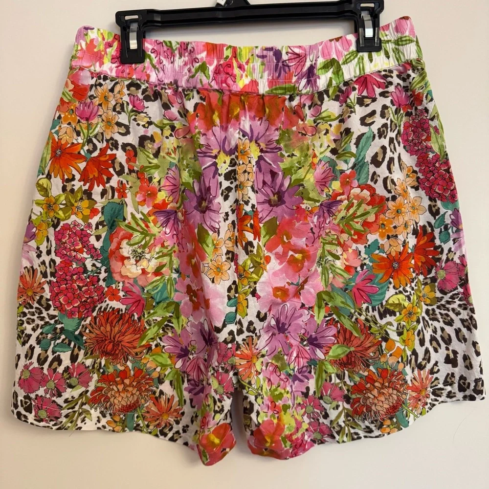 JOHNNY WAS 2 Piece Wild Garden Blouse and Short Set - Women’s Large - Picture 10 of 16